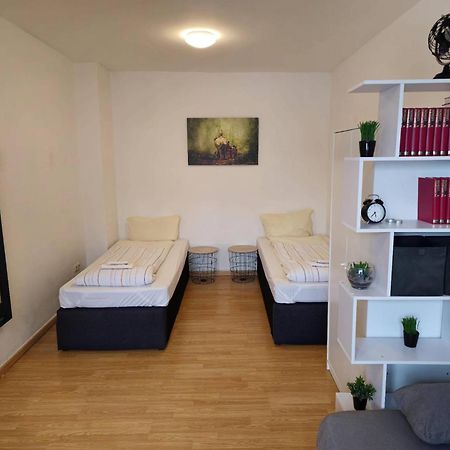 Praktische City Apartments Direkt Am Hauptbahnhof Neumünster Екстериор снимка