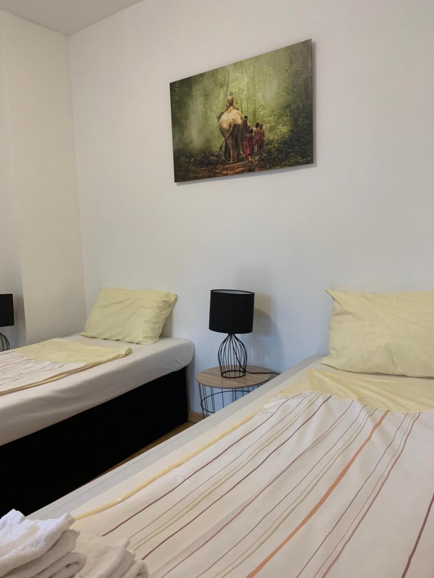 Praktische City Apartments Direkt Am Hauptbahnhof Neumünster Екстериор снимка
